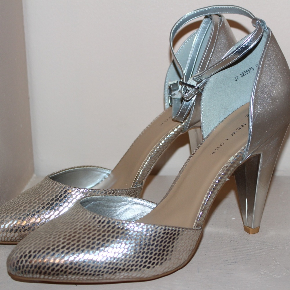 ASOS Metallic Pumps Size 11